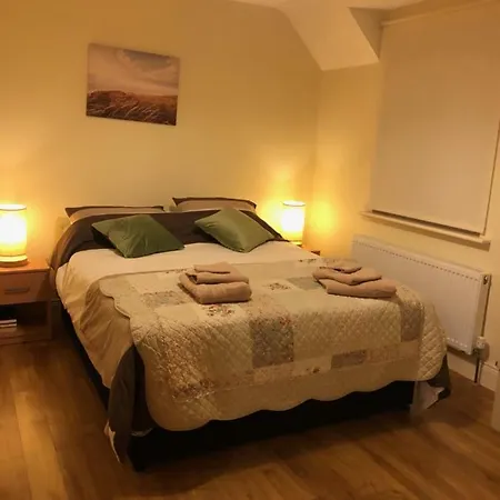 7b Riverside Kenmare